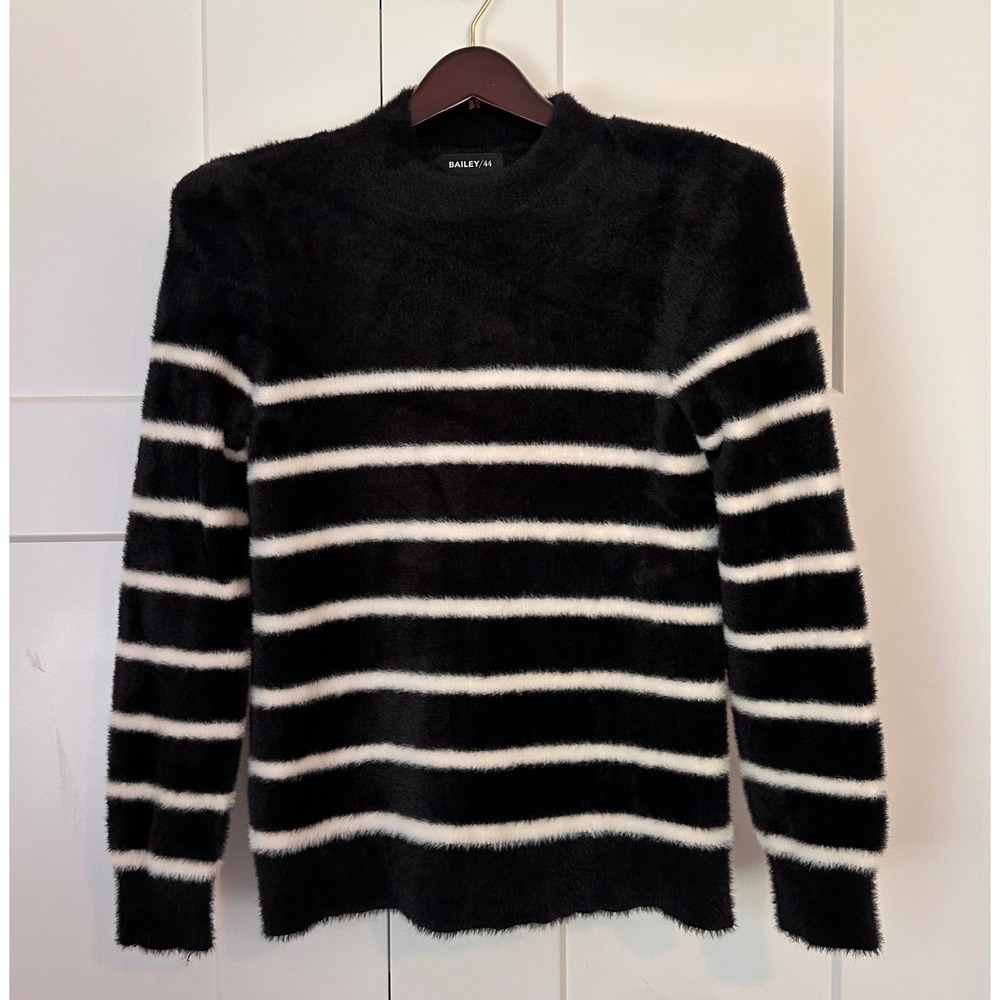 Bailey 44 Womens Black White Striped Fuzzy Eyelash Knit Mock Neck Sweater Size M
